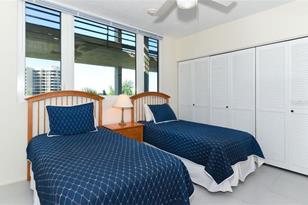 1125 Gulf of Mexico Dr, Longboat Key, FL 34228 - Photo 32