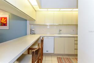 1125 Gulf of Mexico Dr, Longboat Key, FL 34228 - Photo 14