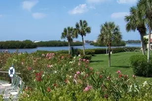 1667 Brookhouse Cir, Sarasota, FL 34231 - Photo 34