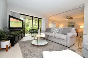 1667 Brookhouse Cir, Sarasota, FL 34231 - Photo 2