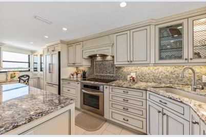 5770 Midnight Pass Road #605, Sarasota, FL 34242 - Photo 6