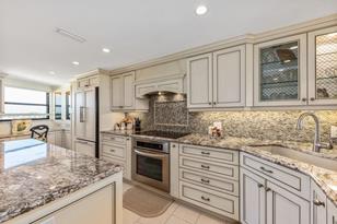 5770 Midnight Pass Rd, Sarasota, FL 34242 - Photo 6