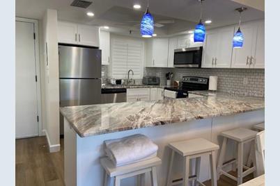 1001 Benjamin Franklin Drive #310, Sarasota, FL 34236 - Photo 2