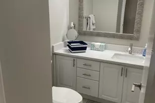 1001 Benjamin Franklin Dr, Sarasota, FL 34236 - Photo 2