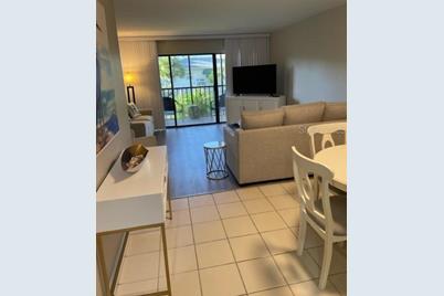 1001 Benjamin Franklin Drive #212, Sarasota, FL 34236 - Photo 6