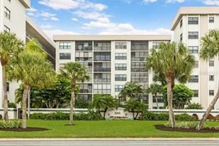 1001 Benjamin Franklin Dr, Sarasota, FL 34236 - Photo 1