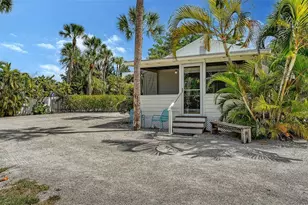 3708 Sandspur Ln, Nokomis, FL 34275 - Photo 2