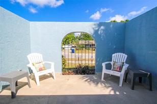 3852 Gatewood Dr, Sarasota, FL 34232 - Photo 8