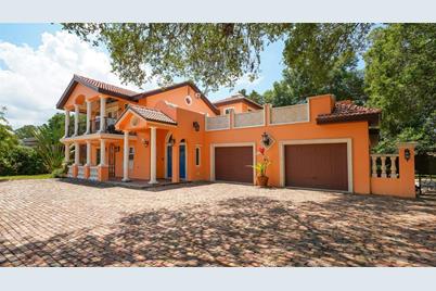 2520 Tami Sola Street, Sarasota, FL 34237 - Photo 2