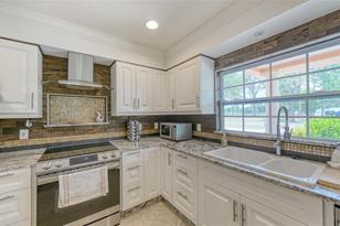 2520 Tami Sola St, Sarasota, FL 34237 - Photo 18