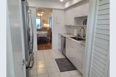 4325 Gulf Of Mexico Drive #406, Longboat Key, FL 34228 - Photo 10