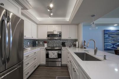 4325 Gulf Of Mexico Drive #507, Longboat Key, FL 34228 - Photo 14