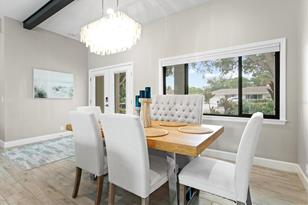 1905 Tulip Dr, Sarasota, FL 34239 - Photo 6