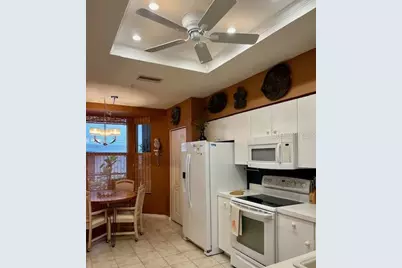 9611 Castle Point Drive #916, Sarasota, FL 34238 - Photo 6