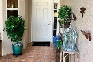 9611 Castle Point Dr, Sarasota, FL 34238 - Photo 4