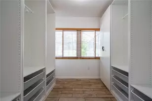 7354 Biltmore Dr, Sarasota, FL 34231 - Photo 30