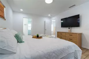 7354 Biltmore Dr, Sarasota, FL 34231 - Photo 24