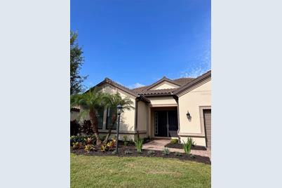 5006 Tivoli Run, Lakewood Ranch, FL 34211 - Photo 2