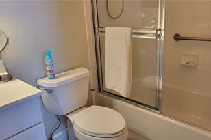 750 N Tamiami Trl, Sarasota, FL 34236 - Photo 8