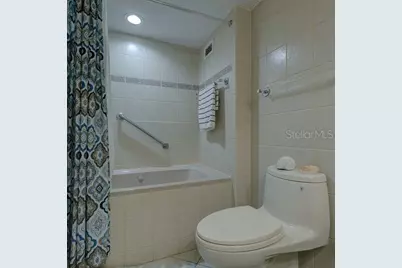 2425 Gulf Of Mexico Drive #7B, Longboat Key, FL 34228 - Photo 28
