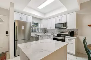 8375 Glenrose Wy, Sarasota, FL 34238 - Photo 12