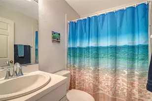 8375 Glenrose Wy, Sarasota, FL 34238 - Photo 22