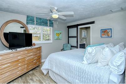 6758 S Lockwood Ridge Road, Sarasota, FL 34231 - Photo 20