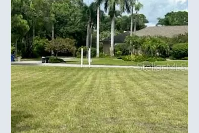 3910 Dunn Drive, Sarasota, FL 34233 - Photo 14