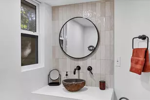 2441 Novus St, Sarasota, FL 34237 - Photo 12