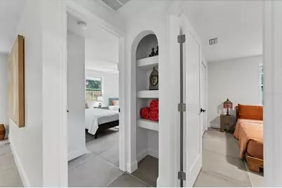 2441 Novus Street, Sarasota, FL 34237 - Photo 8