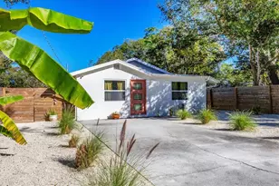 2441 Novus St, Sarasota, FL 34237 - Photo 36