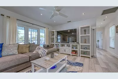 500 Schooner Lane, Longboat Key, FL 34228 - Photo 6