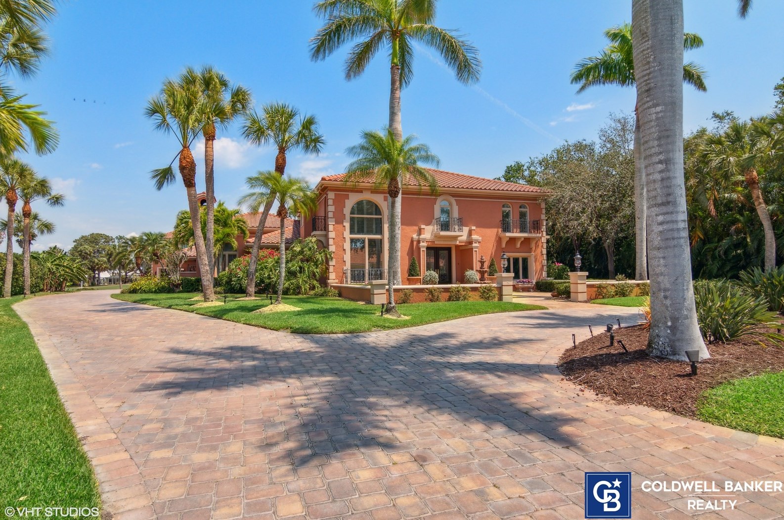 3701 Boca Pointe Dr, Sarasota, FL 34238-5551