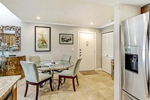 1633 Boathouse Cir, Sarasota, FL 34231 - Photo 16