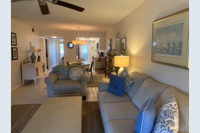 512 W Venice Avenue #207, Venice, FL 34285 - Photo 4