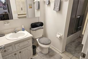 3528 Lake Bayshore Dr, Bradenton, FL 34205 - Photo 18