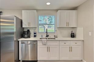 4658 Maceachen Blvd, Sarasota, FL 34233 - Photo 30