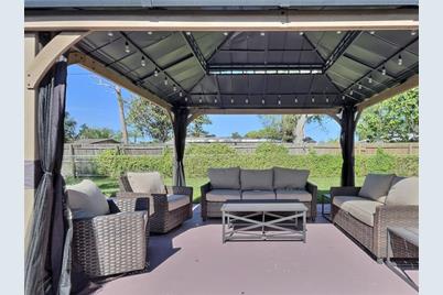 4658 Maceachen Boulevard, Sarasota, FL 34233 - Photo 34