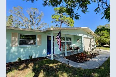 4658 Maceachen Boulevard, Sarasota, FL 34233 - Photo 22