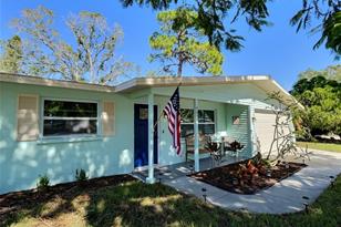 4658 Maceachen Blvd, Sarasota, FL 34233 - Photo 22