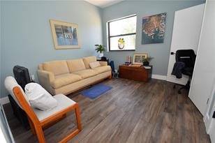 1631 Starling Dr, Sarasota, FL 34231 - Photo 6