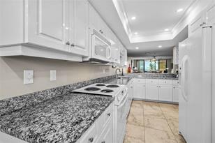 8770 Midnight Pass Rd, Sarasota, FL 34242 - Photo 8