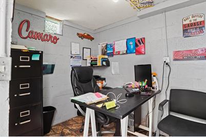 15182 Dahlgren Avenue, Port Charlotte, FL 33953 - Photo 16