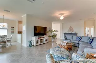 5805 Wake Forest Run, Lakewood Ranch, FL 34211 - Photo 8