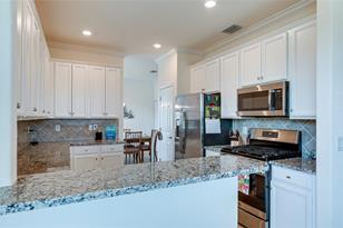 5805 Wake Forest Run, Lakewood Ranch, FL 34211 - Photo 10