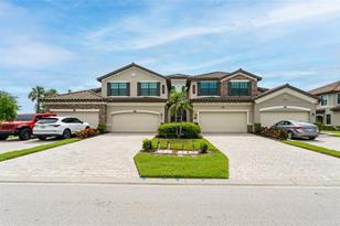 5805 Wake Forest Run, Lakewood Ranch, FL 34211 - Photo 2
