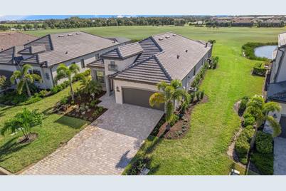 5947 Brandon Run, Lakewood Ranch, FL 34211 - Photo 2