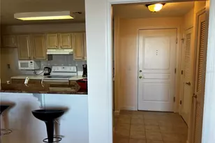 750 N Tamiami Trl, Sarasota, FL 34236 - Photo 14