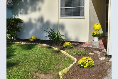 6201 Green View Drive #130, Sarasota, FL 34231 - Photo 2