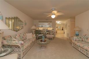 3805 Sun Eagle Ln, Bradenton, FL 34210 - Photo 4